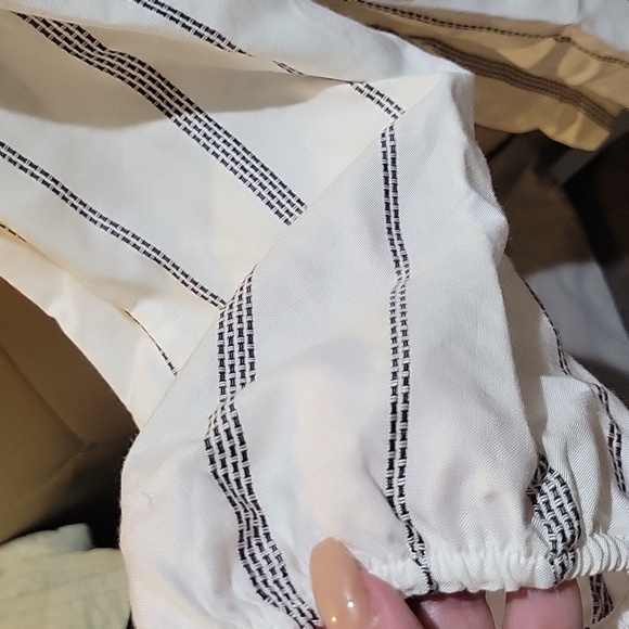 Top - Picture 4 of 4